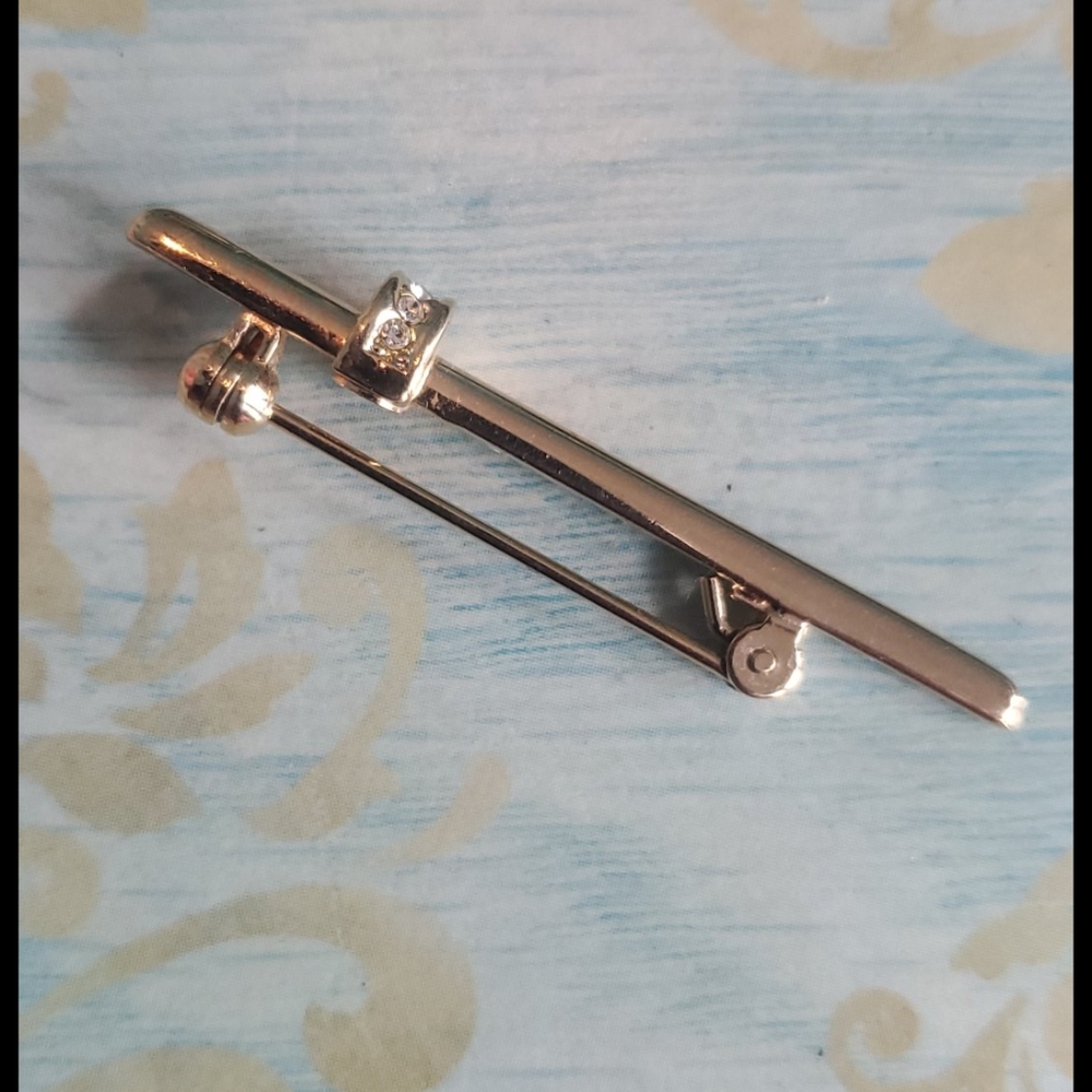 Groose (c) Vintage Bar Pin/Brooch